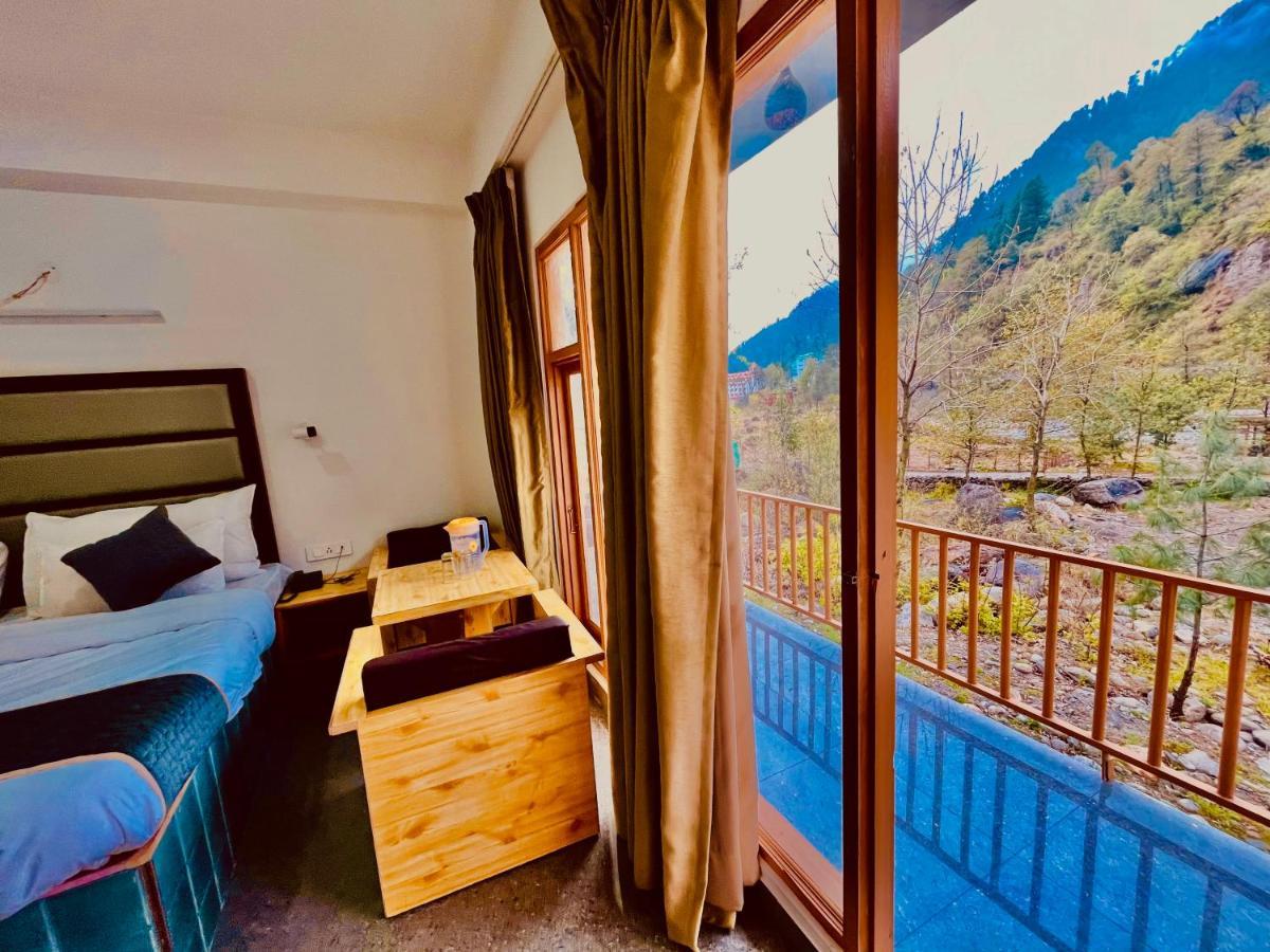 Hotel Beas River Retreat - A Riverside Hotel With Balcony Manāli Dış mekan fotoğraf