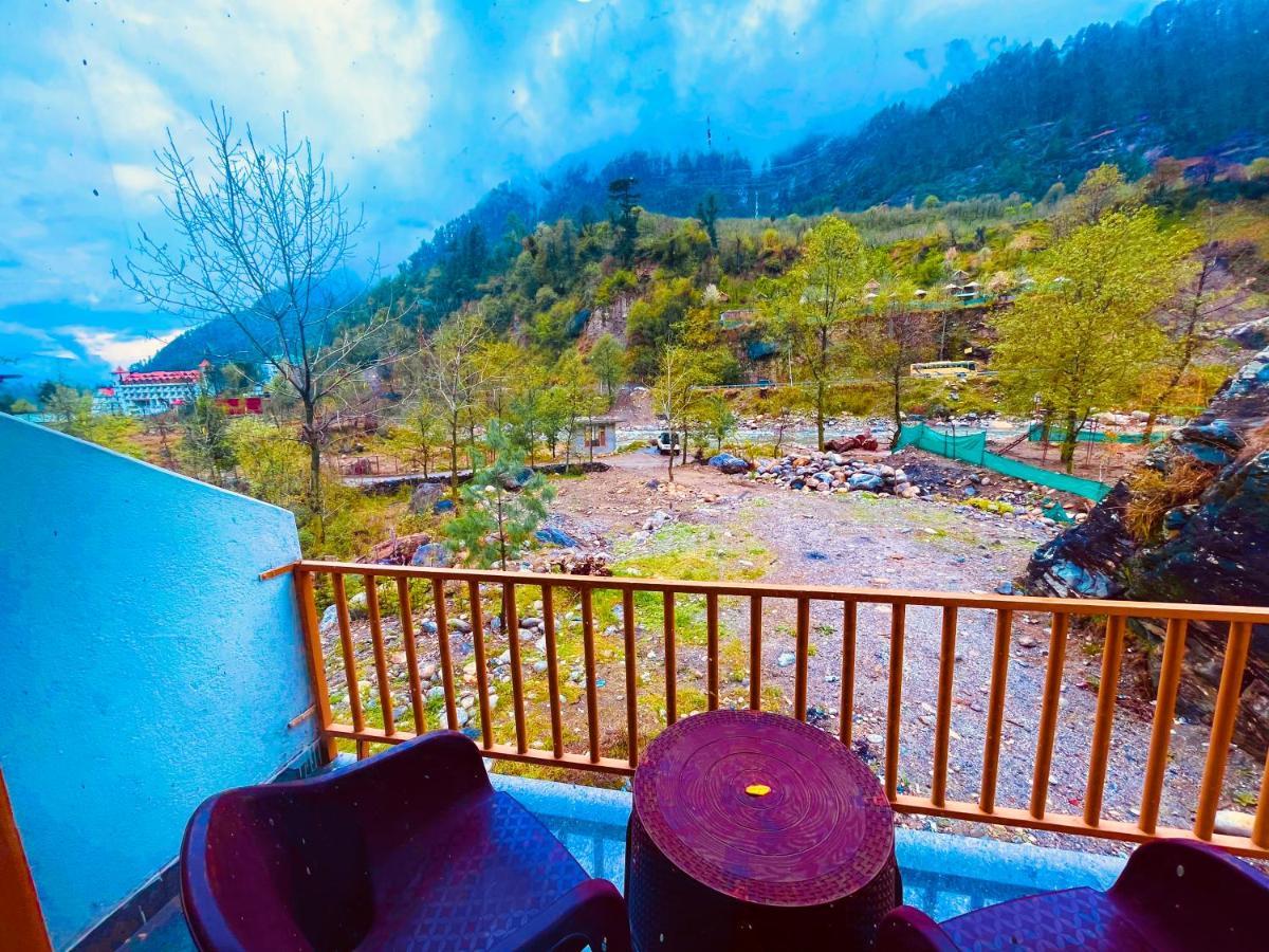 Hotel Beas River Retreat - A Riverside Hotel With Balcony Manāli Dış mekan fotoğraf